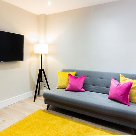Guestready - Encantando O Apartamento 2Br No Newmarket Hall Dublin Kültér fotó