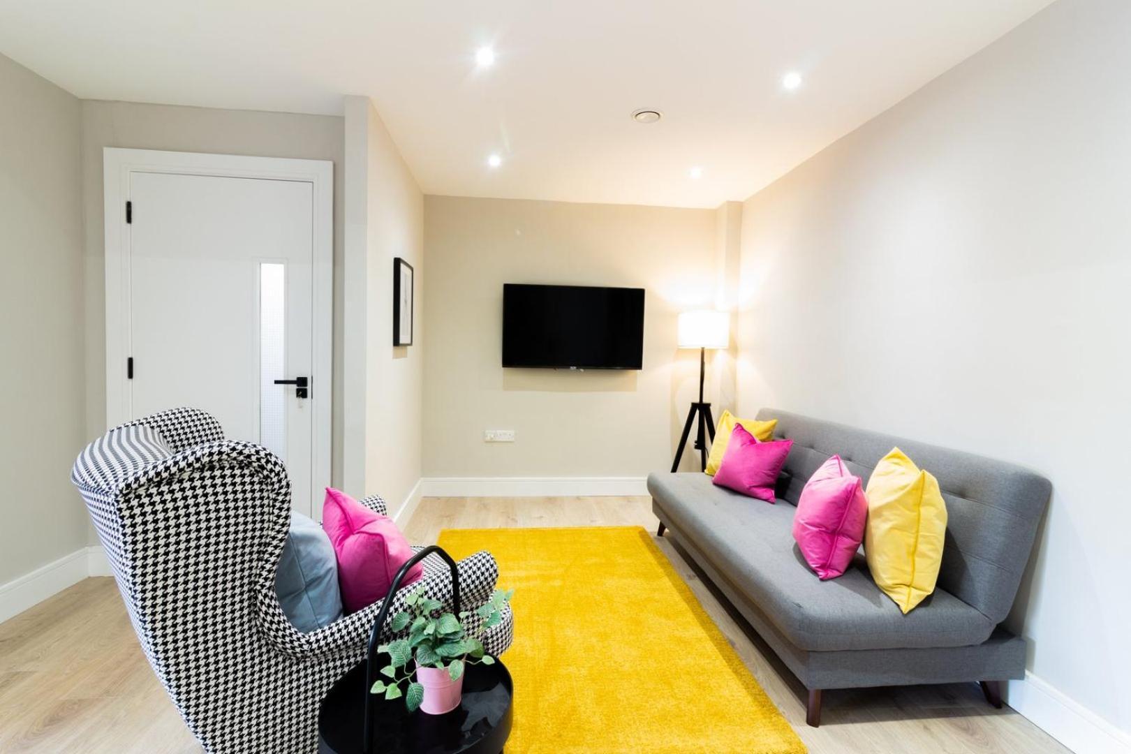Guestready - Encantando O Apartamento 2Br No Newmarket Hall Dublin Kültér fotó