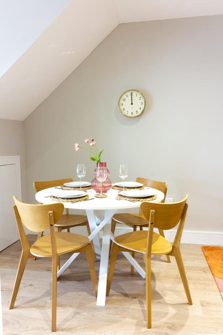 Guestready - Encantando O Apartamento 2Br No Newmarket Hall Dublin Kültér fotó