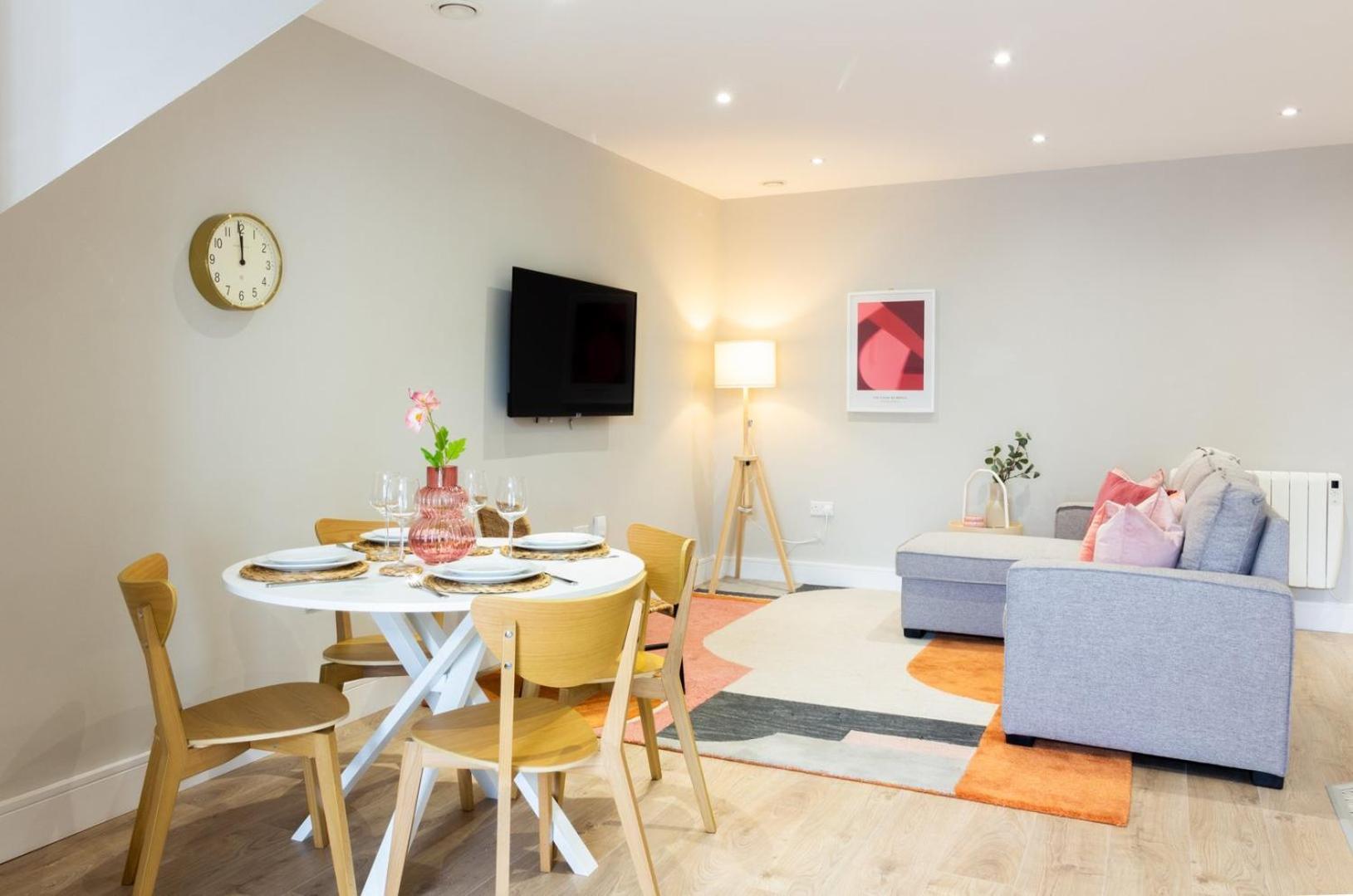 Guestready - Encantando O Apartamento 2Br No Newmarket Hall Dublin Kültér fotó